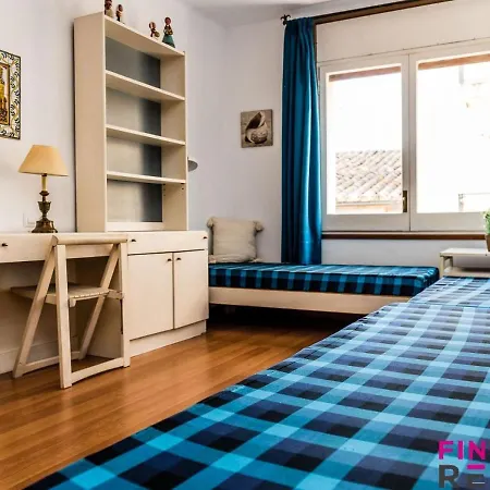 Apartment Juli Garreta 22 1º